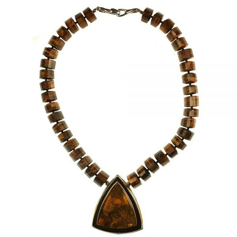 Agate necklace with border inlay stones by Charveaux